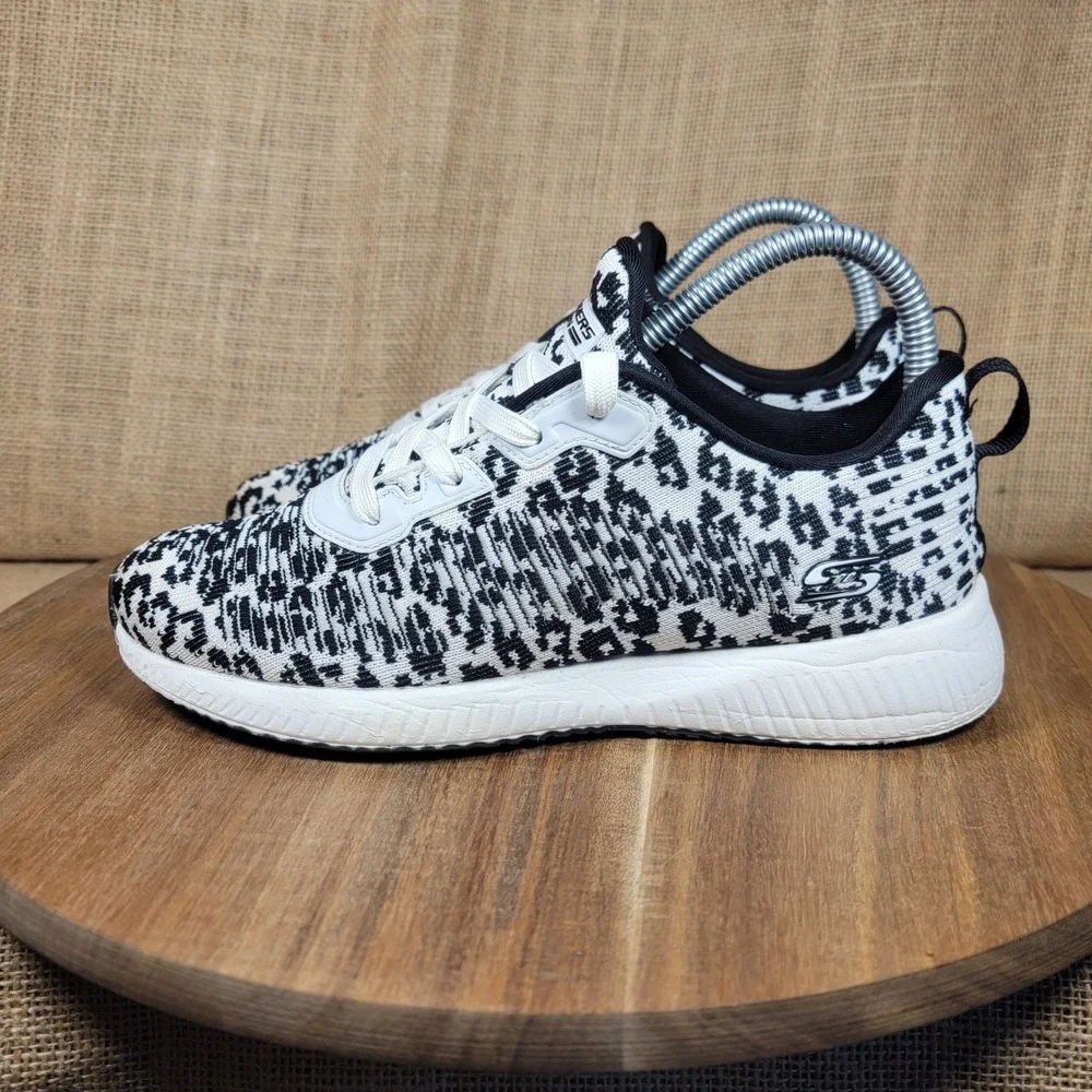 Skechers stylish bobs